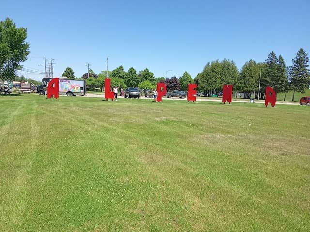 Mich-e-ke-wis Park - Image 1