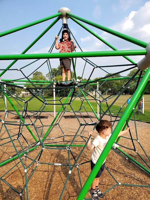 Happy Hollow Park - Image 1