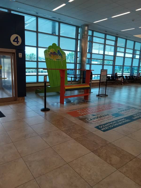 Margaritaville Big Chair - Image 2