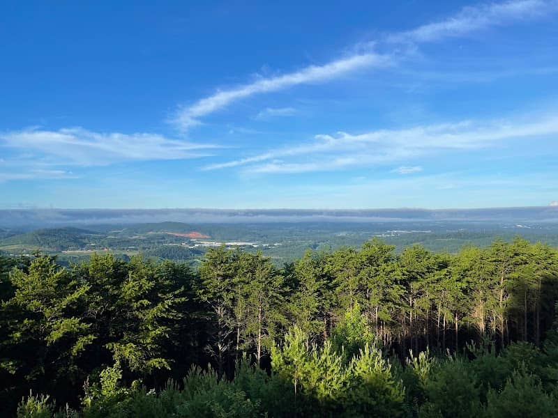 Pine Mountain Trail, Spur 20 Parking & Trailhead - Image 1