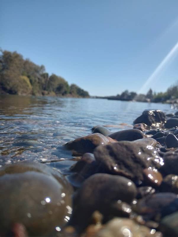 Riverside Park - Image 1