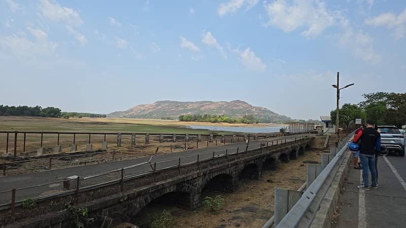 SELFIE POINT RAJ-BRIDGE - Image 2