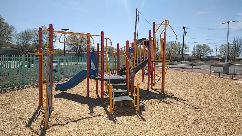 Oliva Park - Image 1