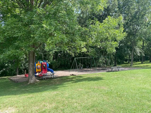 Rolling Hills Park - Image 2