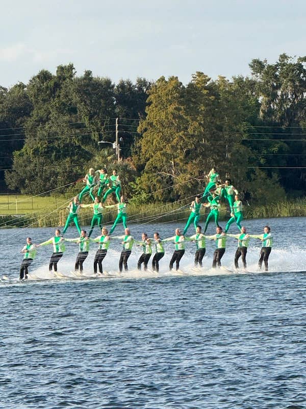 Waterski show - Image 1