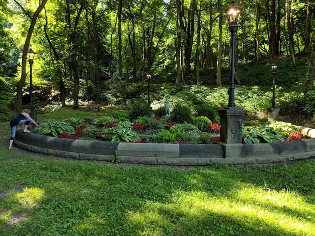 Laurel Hollow Park - Image 2