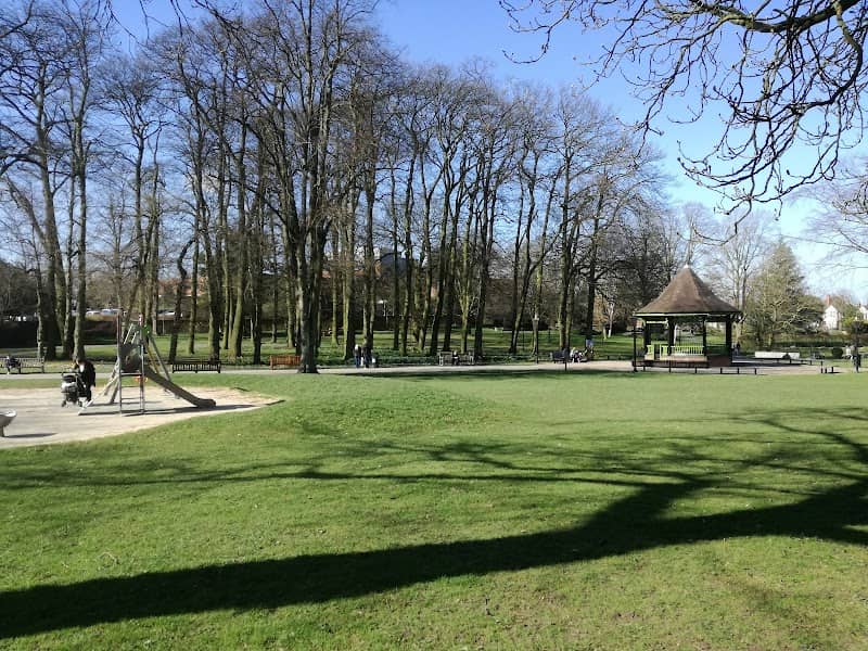Caldecott Park - Image 2