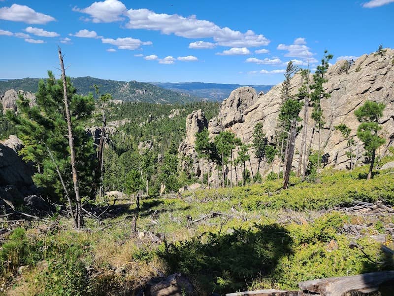 Little Devil's Tower Trailhead - Image 1