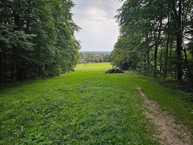 Hörstation 11 - Image 1