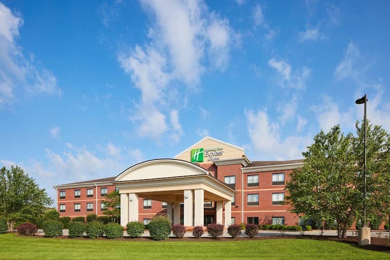 Holiday Inn Express & Suites Bridgeport - Clarksburg by IHG - Image 1