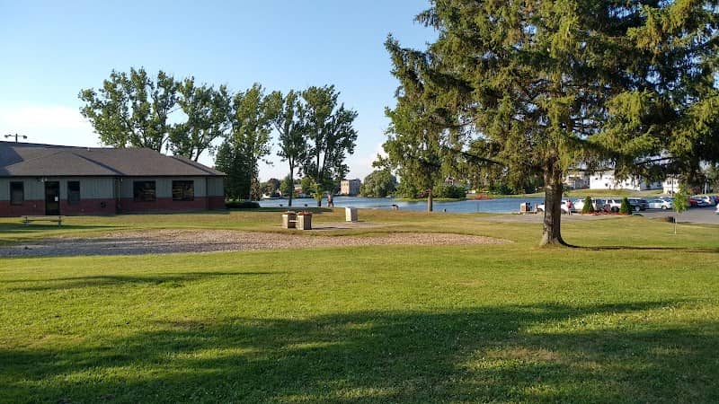 Alexandria Island Park - Image 2