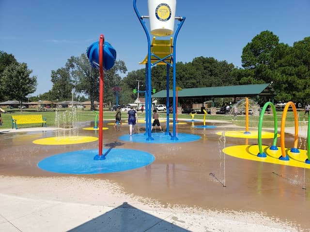 5th Ave. Park - Image 3