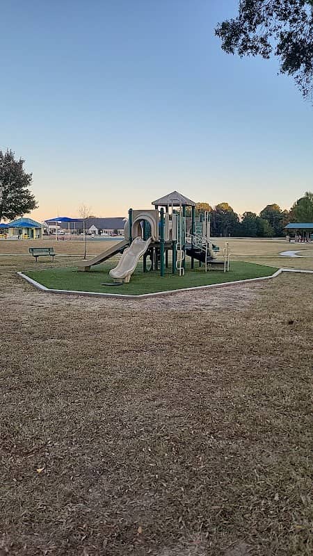 5th Ave. Park - Image 1