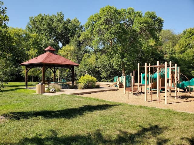 Groveland Park - Image 2