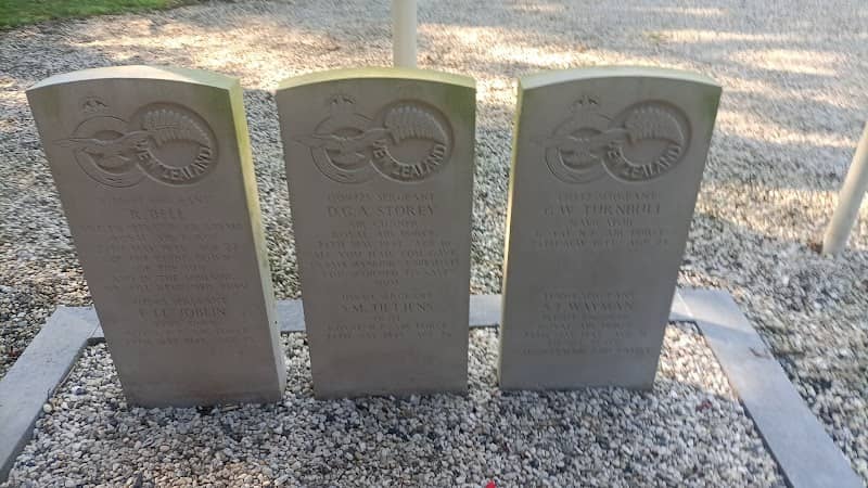 Herdenkingsmonument soldaten - Image 1
