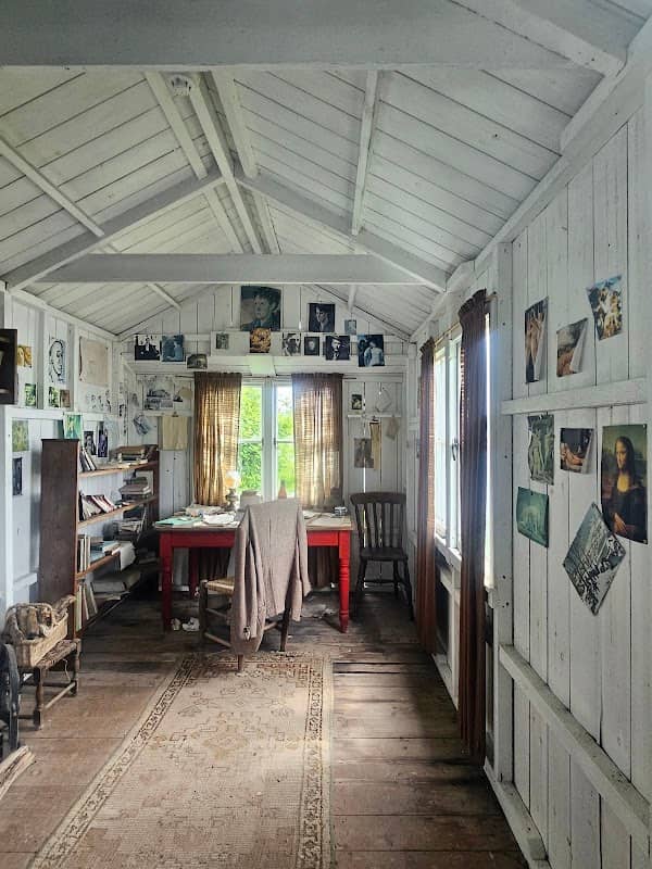 Dylan Thomas Boathouse - Image 1