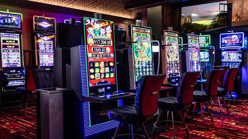 The Mint Gaming Hall Bowling Green - Image 1