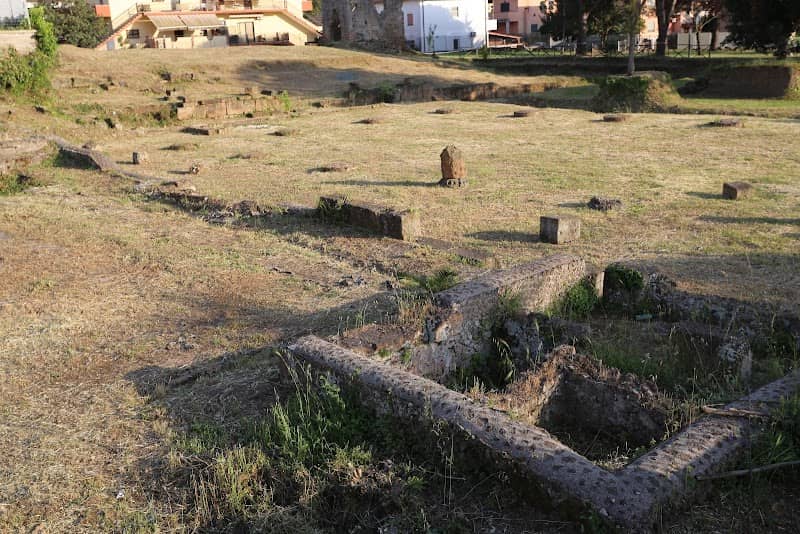 Ancient Ardea - Archaeological area of Casarinaccio - Image 1