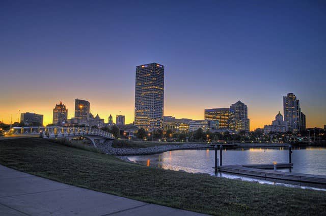 Lakeshore State Park - Image 1
