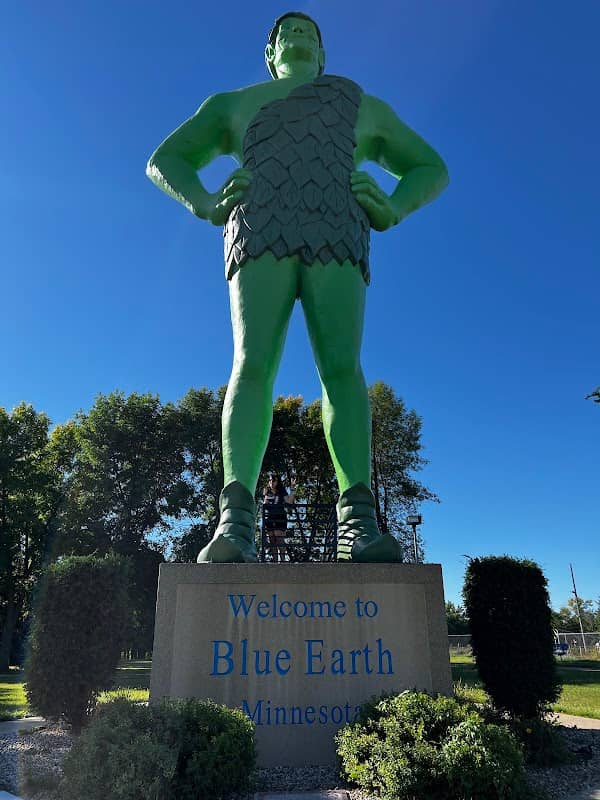 Green Giant Statue Park - Image 1