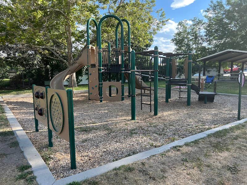Henderson Memorial Park - Image 1