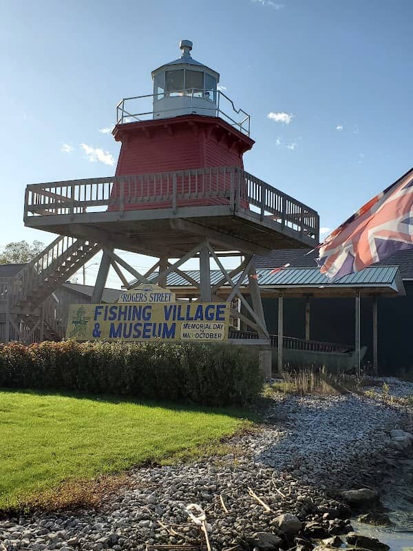Two Rivers Lighthouse - Image 1