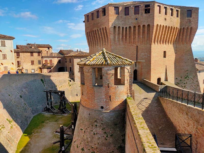 Rocca Roveresca - Image 1