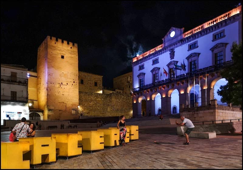 Vista panorámica plaza mayor - Image 1