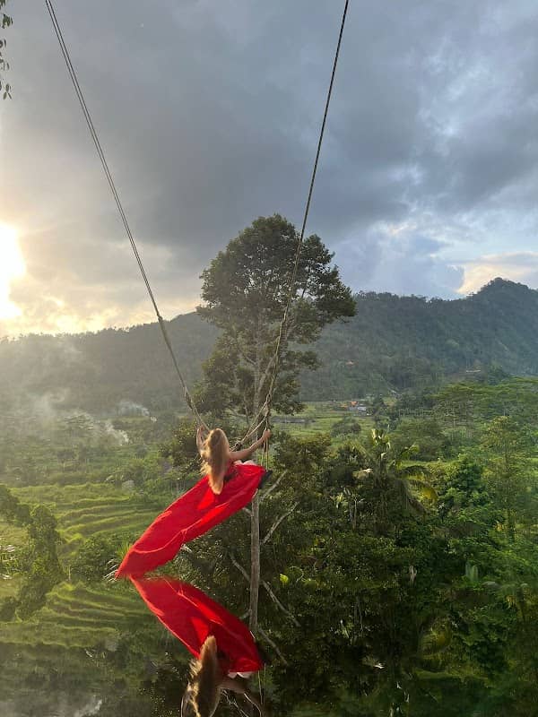 Sidemen Swing - Image 1