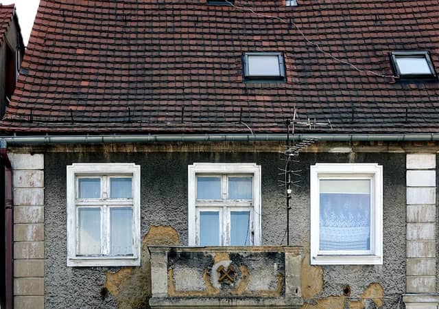 balkon z symbolami górniczymi - Image 1