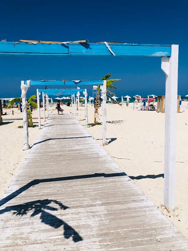 Marina 5 beach - Image 1