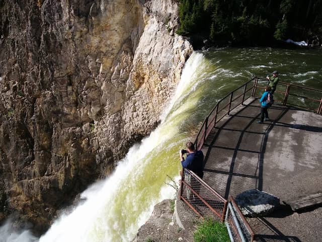 Brink of Lower Falls - Image 2
