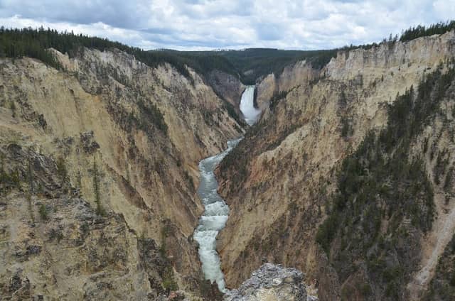 Brink of Lower Falls - Image 3