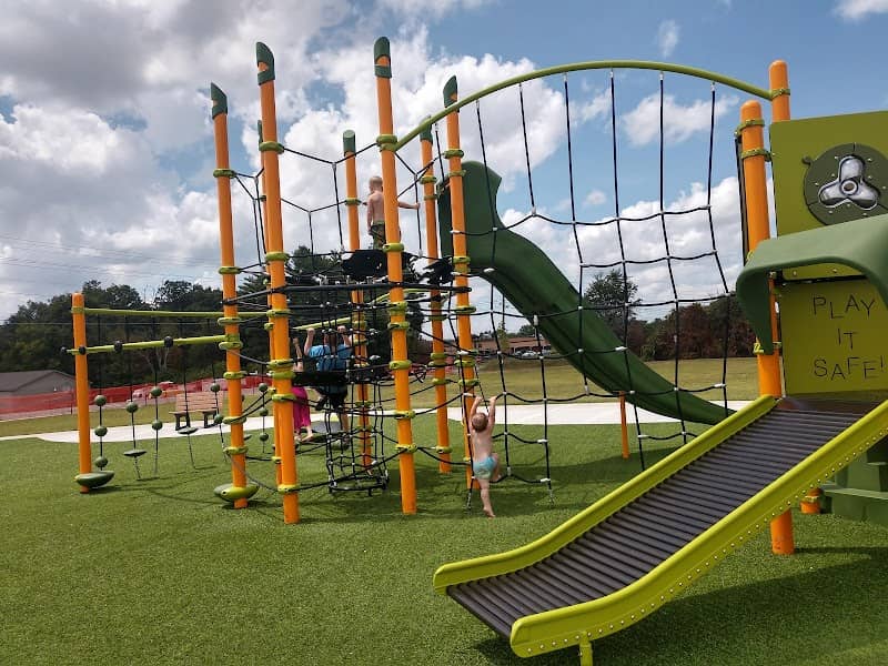 Garrison Park - Image 1