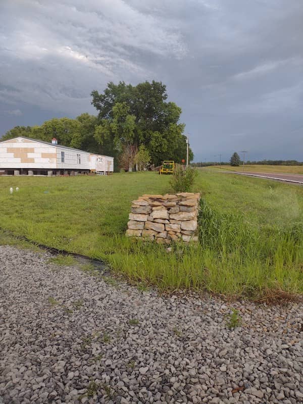 Hollow Tree Farm - Image 2