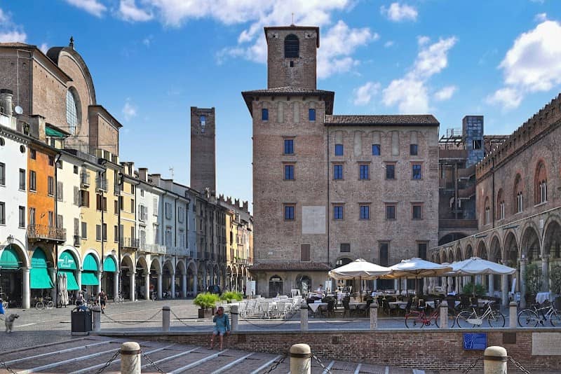 Piazza delle Erbe - Image 1