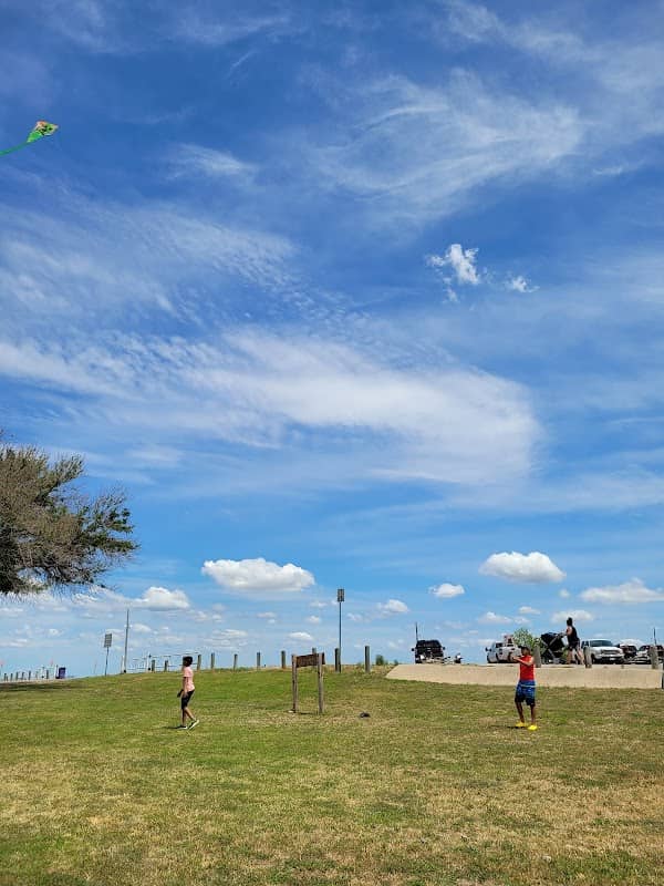 Lake park - Image 2