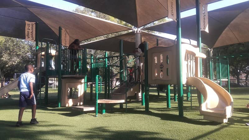 Zinkil Park - Image 1