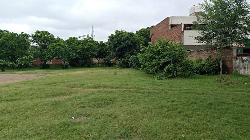 Huda Park - Image 1