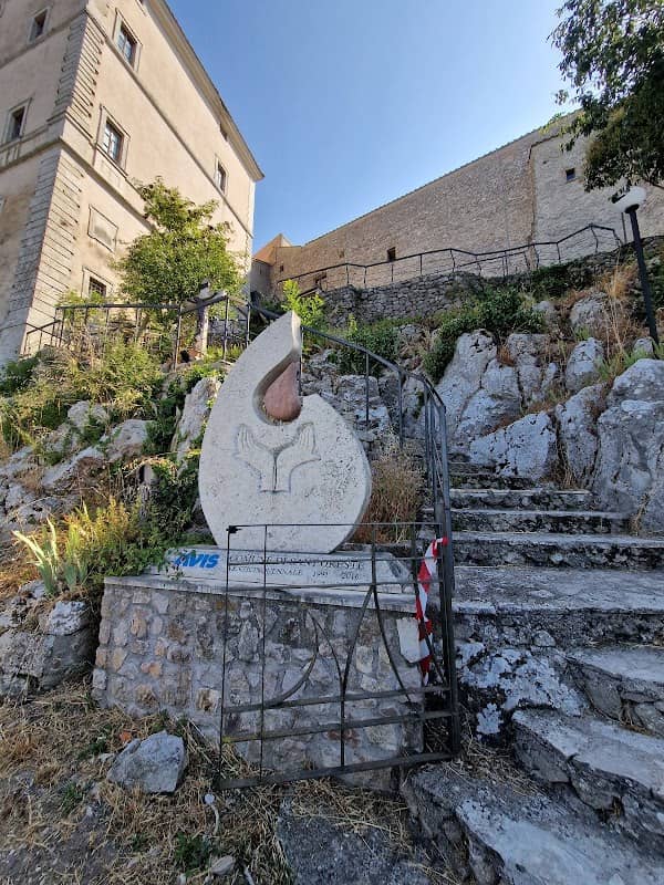 Monumento Avis - Image 1