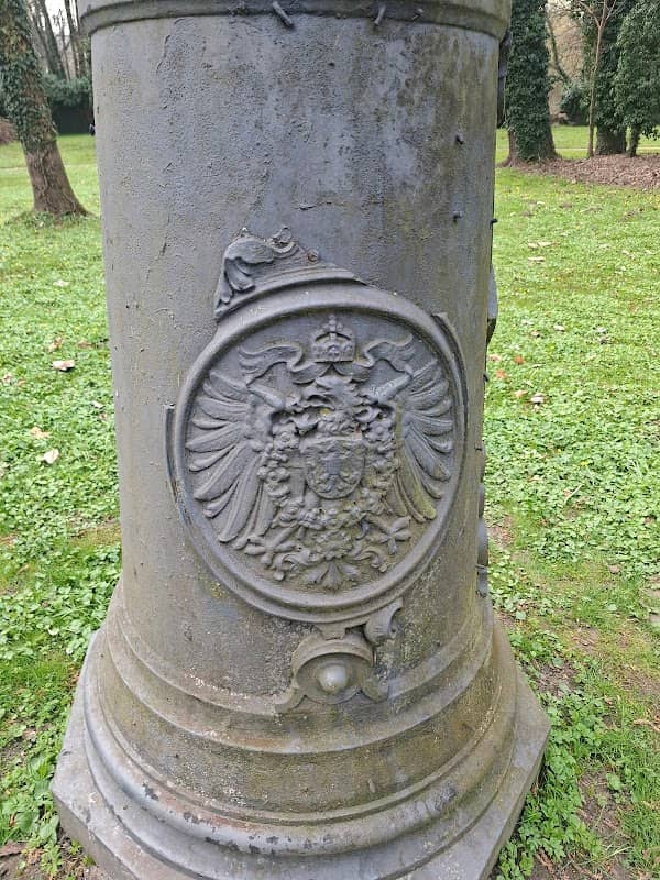 Zabytkowy żelazny maszt - Image 1