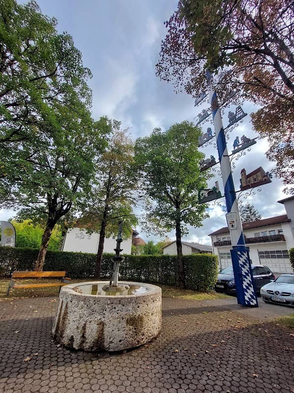 Maibaum Höhenkirchen - Image 1