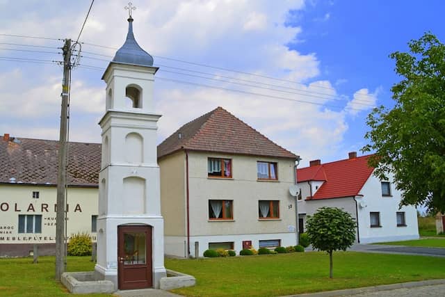 Dzwonnica - kapliczka - Image 1