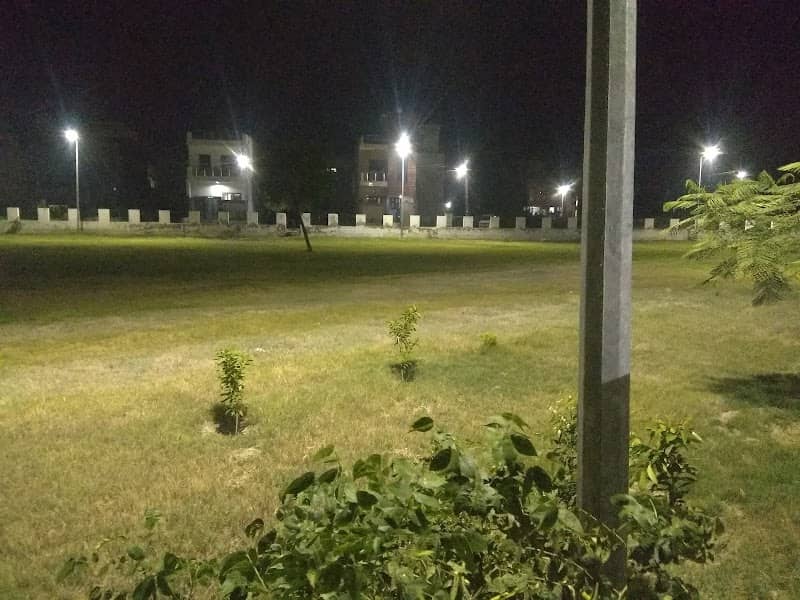 Tikona park sec-2 - Image 2