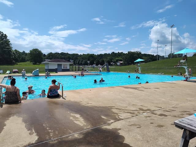 Church Hill Swimming Pool - Image 1