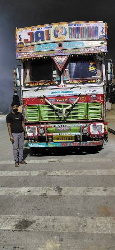 Traffic Paradise - Image 1