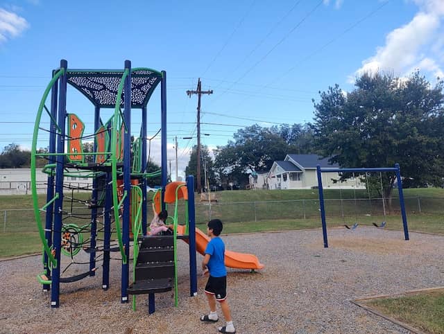 Radcliff Park - Image 1