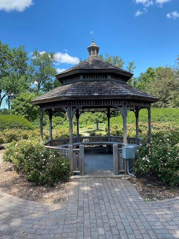 Kate's Garden - Image 1