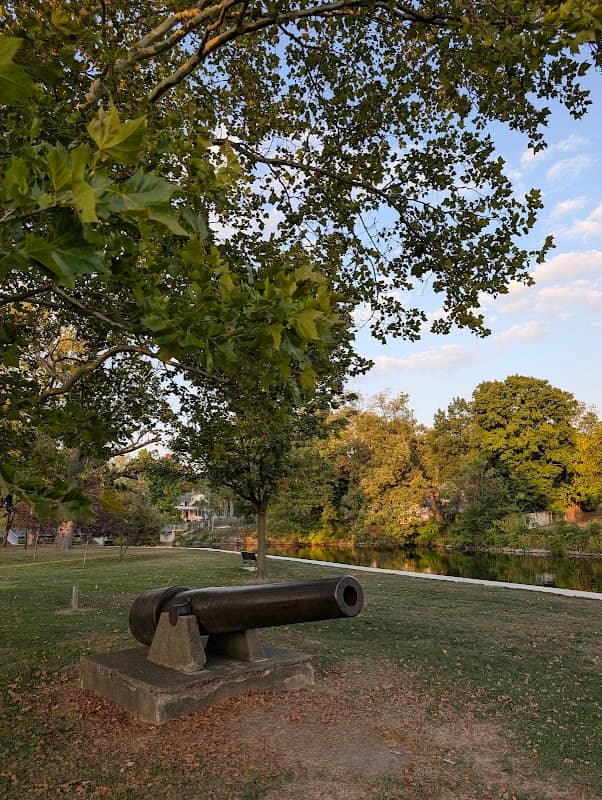 Island Park - Image 1