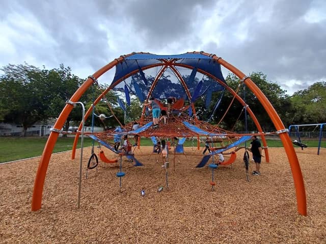 Riverside Park - Image 1
